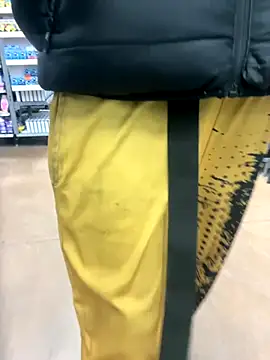 Snapshot of BBC_LONGPIPE22 chatting on 1, 12, 2025 BBC LONGPIPE22 online show from 1, 12, 2025