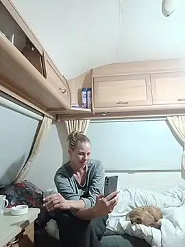 WildScorpio86 online show from 15, 2, 2026