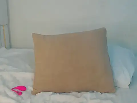 Snapshot of wetmypants chatting on 6, 4, 2026 wetmypants online show from 6, 4, 2026