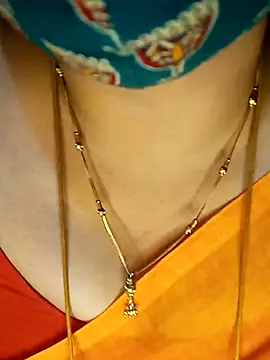 tuttifrutti17 online show from 6, 12, 2024