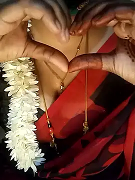 tuttifrutti17 online show from 4, 3, 2025