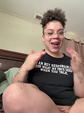 QueenNuttCollector online show from 12, 2, 2026