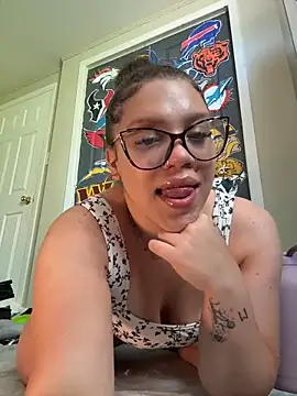 Snapshot of QueenNuttCollector chatting on 20, 6, 2026 QueenNuttCollector online show from 20, 6, 2026
