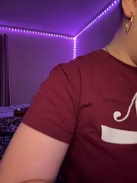 QueenNuttCollector online show from 22, 2, 2026