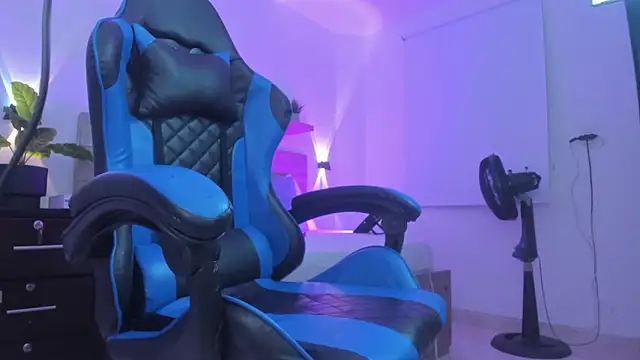 izaro22 online show from 10, 2, 2026