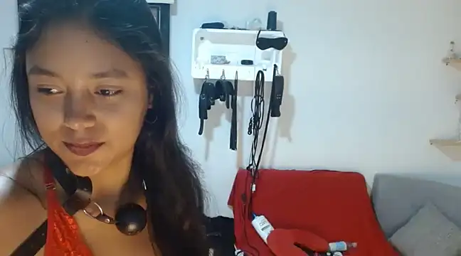 Chiara petterson online show from 24, 2, 2025