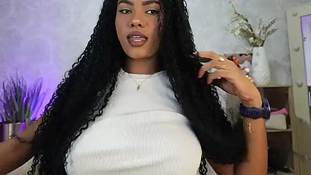 HOTBLACKANDWHITE2 online show from 24, 5, 2026