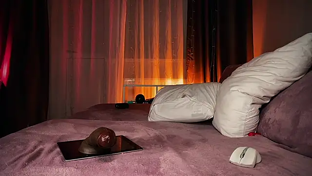 Pi-x-ie online show from 8, 2, 2026