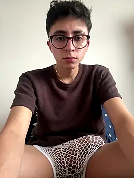 CamiRojas boy online show from 21, 10, 2025