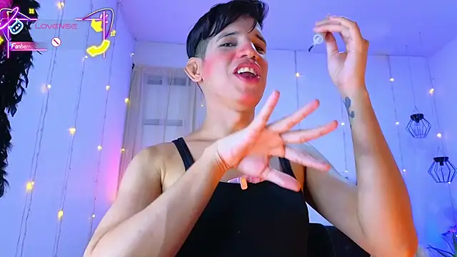 Ariel Femboy  online show from 14, 2, 2026