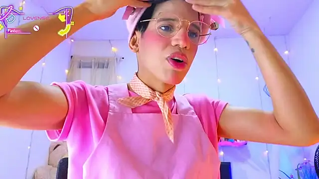 Ariel Femboy  online show from 13, 1, 2026