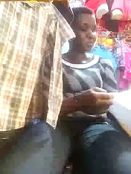 Snapshot of Hailey_BaileyXYZ chatting on 8, 1, 2025 Hailey BaileyXYZ online show from 8, 1, 2025