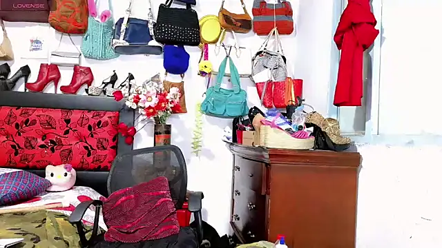 Xiaraa26 online show from 4, 11, 2025