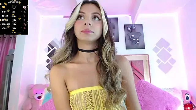 Snapshot of Angely_18 chatting on 10, 6, 2026 Angely 18 online show from 10, 6, 2026
