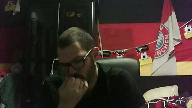 Die-geile-Sau online show from 12, 11, 2025