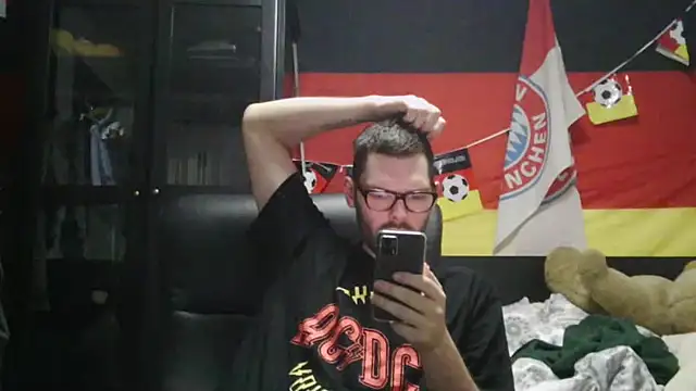 Die-geile-Sau online show from 24, 2, 2026