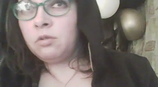 deluxpussy online show from 4, 3, 2025