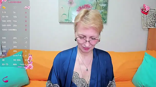 iamyourdream89 online show from 1, 3, 2025