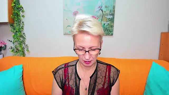 iamyourdream89 online show from 18, 11, 2025