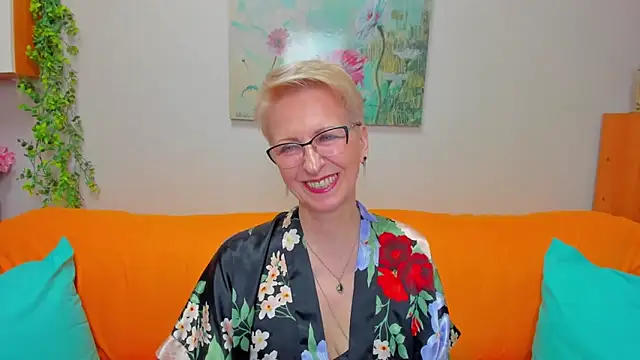 iamyourdream89 online show from 22, 4, 2026