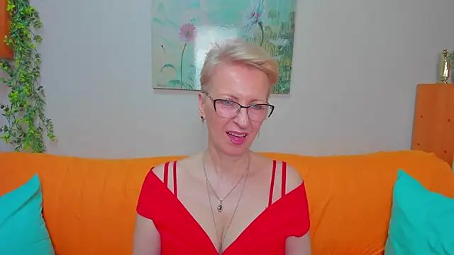 iamyourdream89 online show from 23, 4, 2026