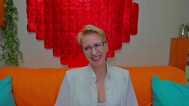 iamyourdream89 online show from 22, 2, 2026