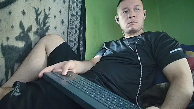 Snapshot of sweet_cock28 chatting on 7, 7, 2026 sweet cock28 online show from 7, 7, 2026