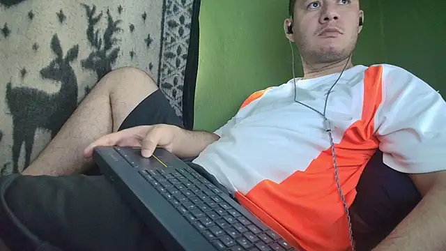 Snapshot of sweet_cock28 chatting on 24, 6, 2026 sweet cock28 online show from 24, 6, 2026