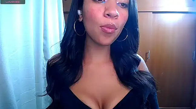 Snapshot of Danna_Ross_ chatting on 24, 1, 2025 Danna Ross online show from 24, 1, 2025