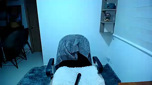 Snapshot of Danna_Ross_ chatting on 10, 9, 2025 Danna Ross online show from 10, 9, 2025