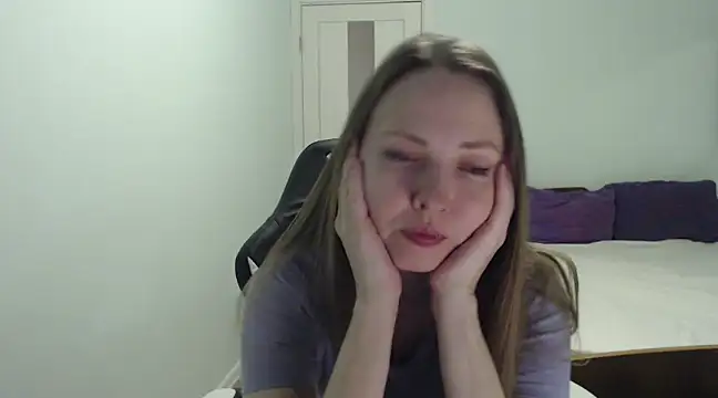 Snapshot of VioletLily chatting on 21, 3, 2025 VioletLily online show from 21, 3, 2025