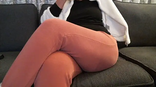 mysteriouscouple001 online show from 8, 3, 2026