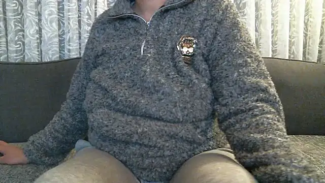 Snapshot of mysteriouscouple001 chatting on 3, 5, 2026 mysteriouscouple001 online show from 3, 5, 2026