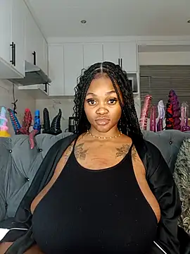 Snapshot of Yung-Missy chatting on 3, 6, 2026 Yung-Missy online show from 3, 6, 2026