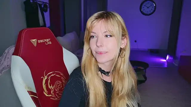 Cassycum online show from 9, 10, 2025