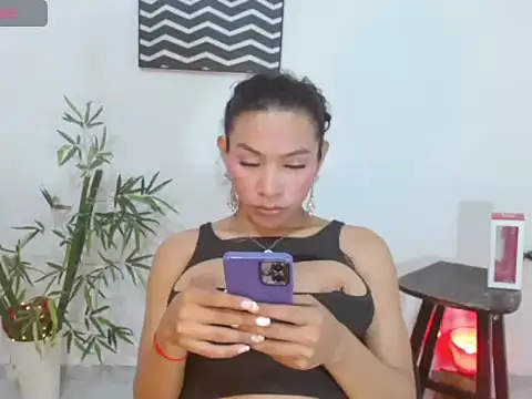 Snapshot of NannyaBitch chatting on 8, 7, 2026 NannyaBitch online show from 8, 7, 2026