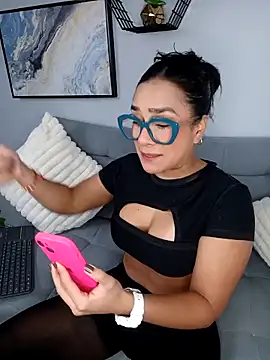 Amber Etan online show from 21, 4, 2026