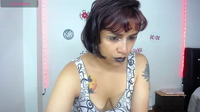 Snapshot of pinky_violeta chatting on 30, 5, 2026 pinky violeta online show from 30, 5, 2026