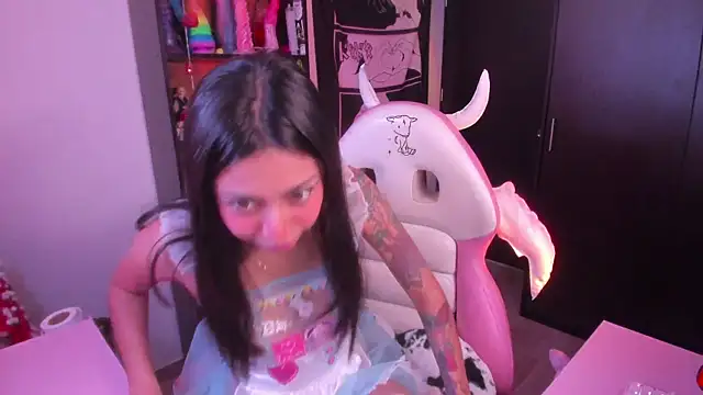 amber yull online show from 2, 5, 2026