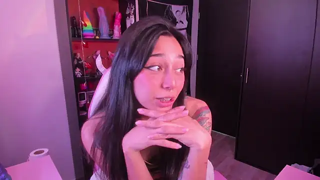 amber yull online show from 24, 4, 2026