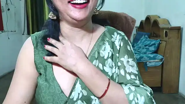 Cute Mahi22 online show from 19, 9, 2025