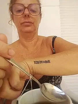 Snapshot of Susycachonda1 chatting on 10, 9, 2025 Susycachonda1 online show from 10, 9, 2025