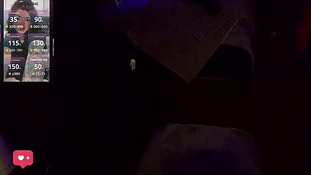 kimmiakiss22 online show from 13, 4, 2026