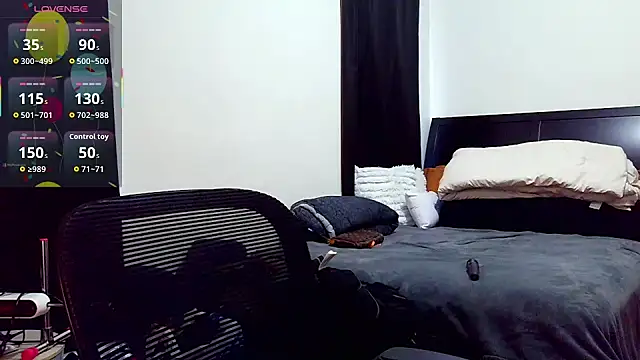 kimmiakiss22 online show from 25, 11, 2025