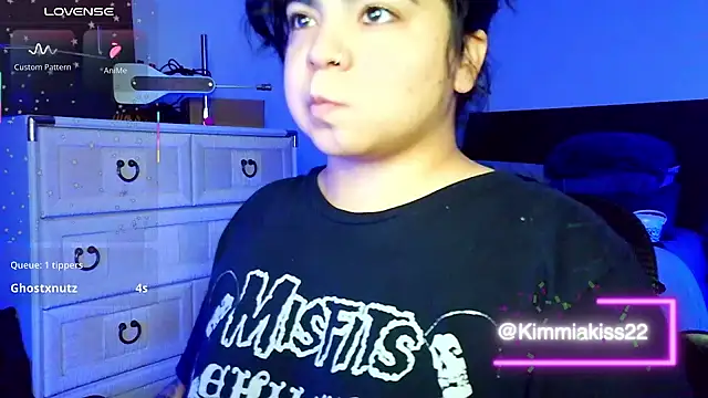 kimmiakiss22 online show from 15, 12, 2025