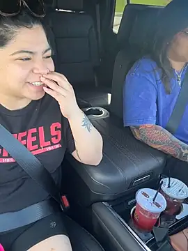 kimmiakiss22 online show from 13, 4, 2026