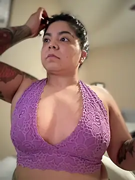 kimmiakiss22 online show from 25, 2, 2025
