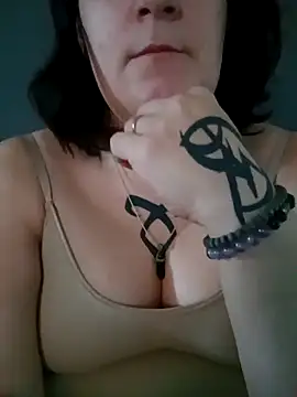 Lolabeluccia xh  online show from 30, 3, 2026