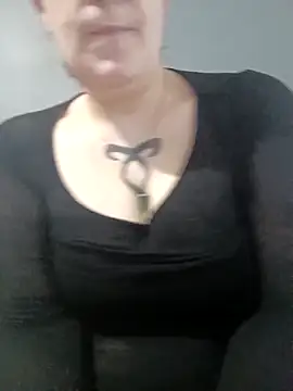 Lolabeluccia xh  online show from 13, 3, 2026