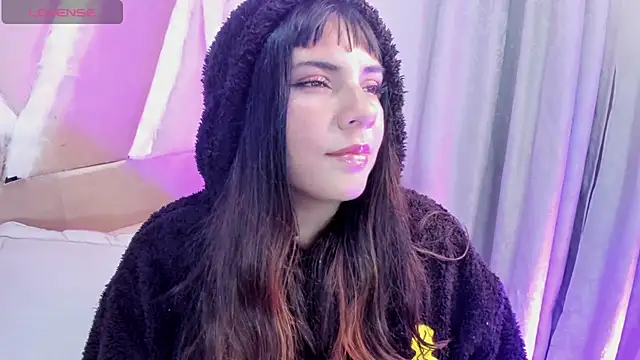 xhinata hyugax online show from 5, 1, 2026